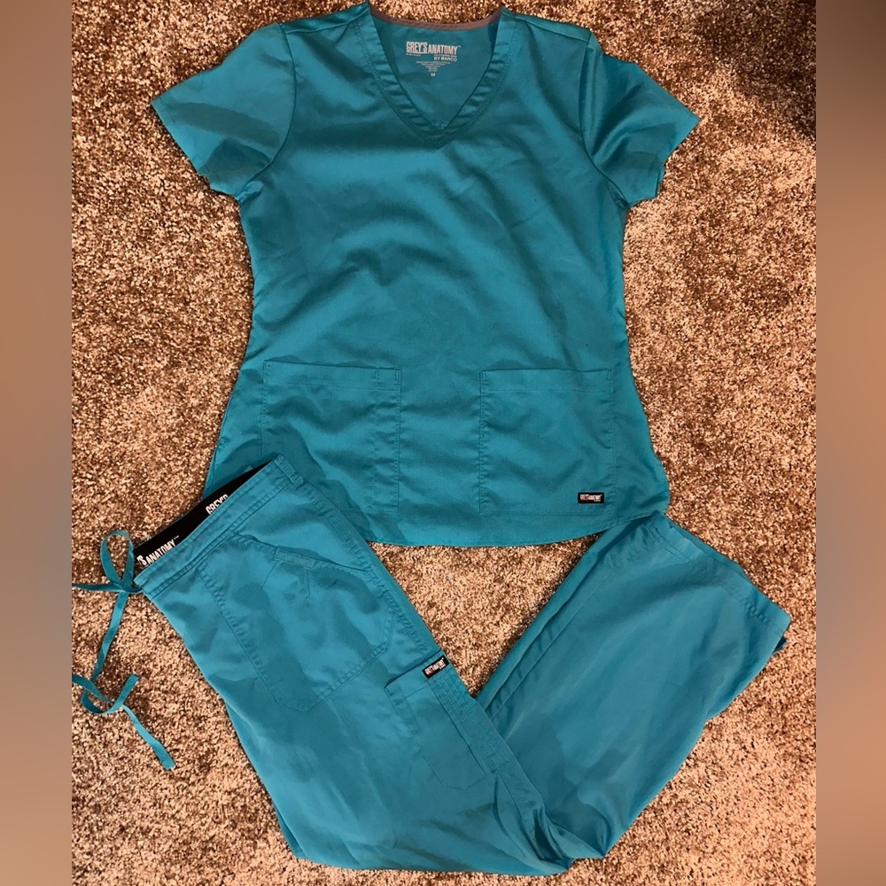 Grey’s anatomy teal scrub set